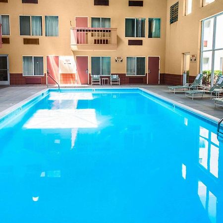 Quality Inn And Conference Center Greeley Downtown Εξωτερικό φωτογραφία