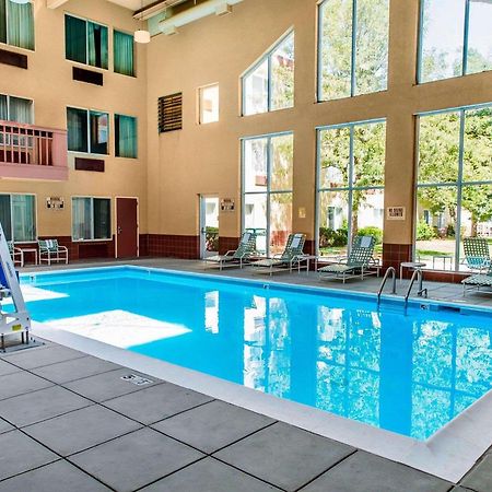 Quality Inn And Conference Center Greeley Downtown Εξωτερικό φωτογραφία