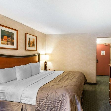 Quality Inn And Conference Center Greeley Downtown Εξωτερικό φωτογραφία