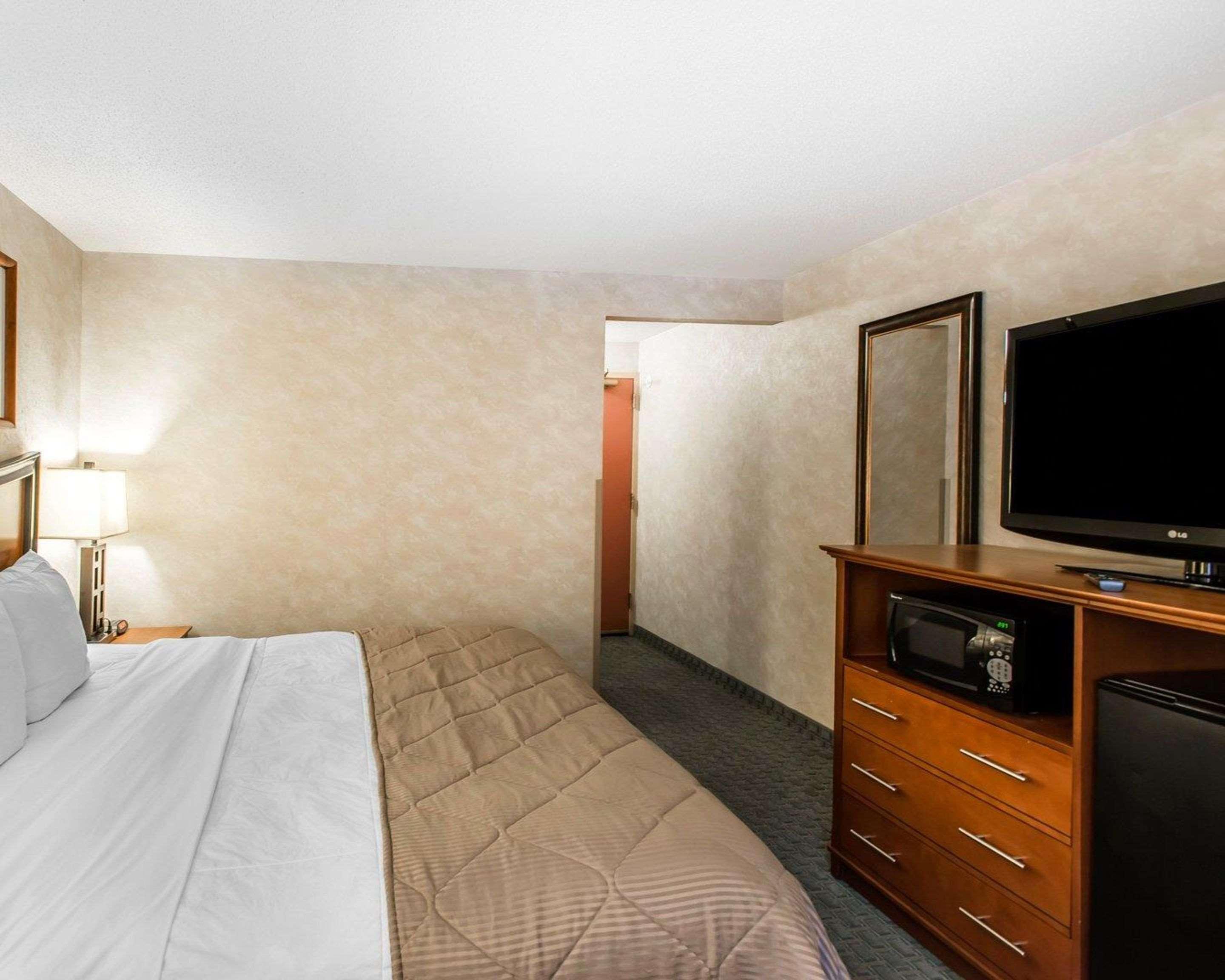 Quality Inn And Conference Center Greeley Downtown Εξωτερικό φωτογραφία