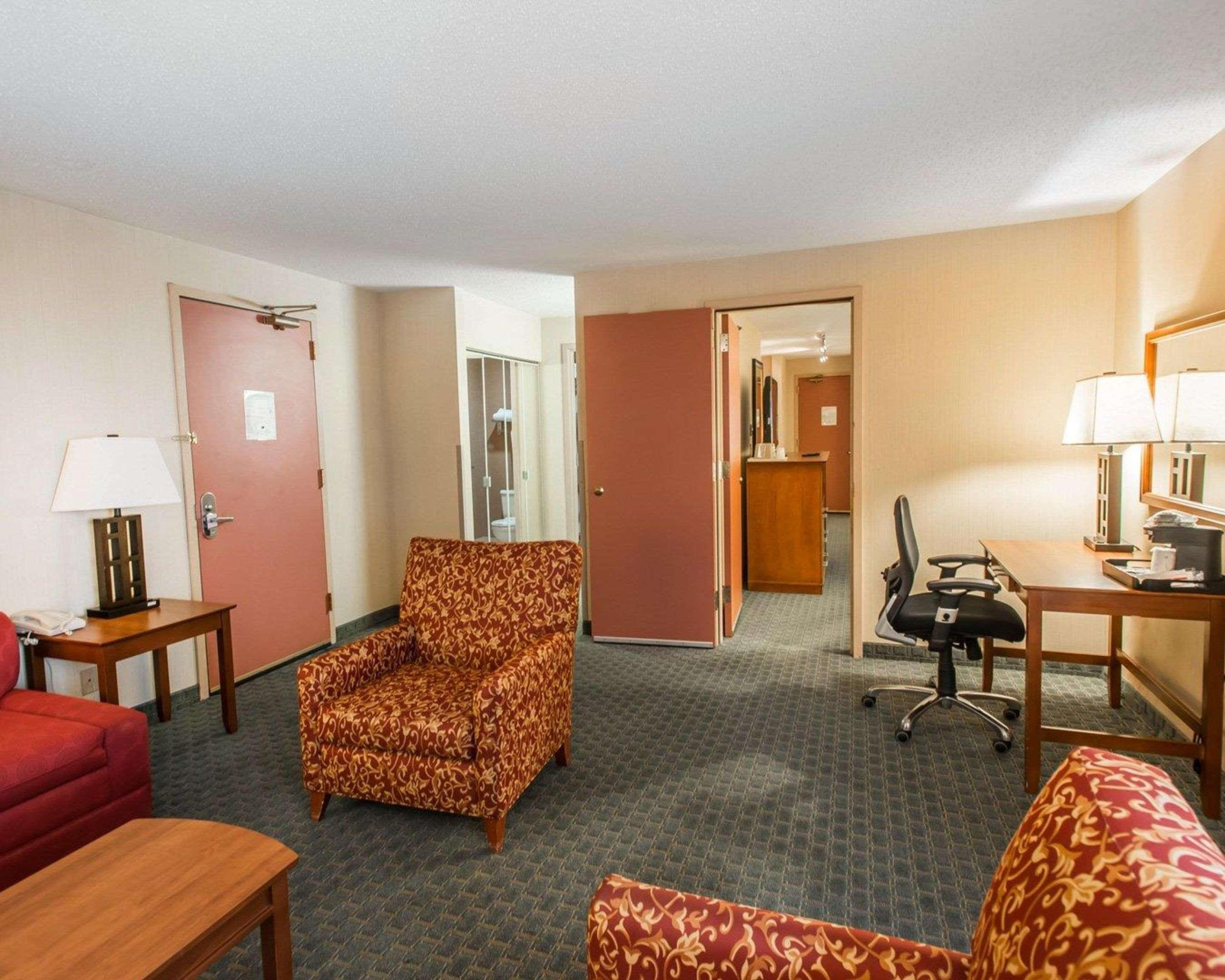 Quality Inn And Conference Center Greeley Downtown Εξωτερικό φωτογραφία
