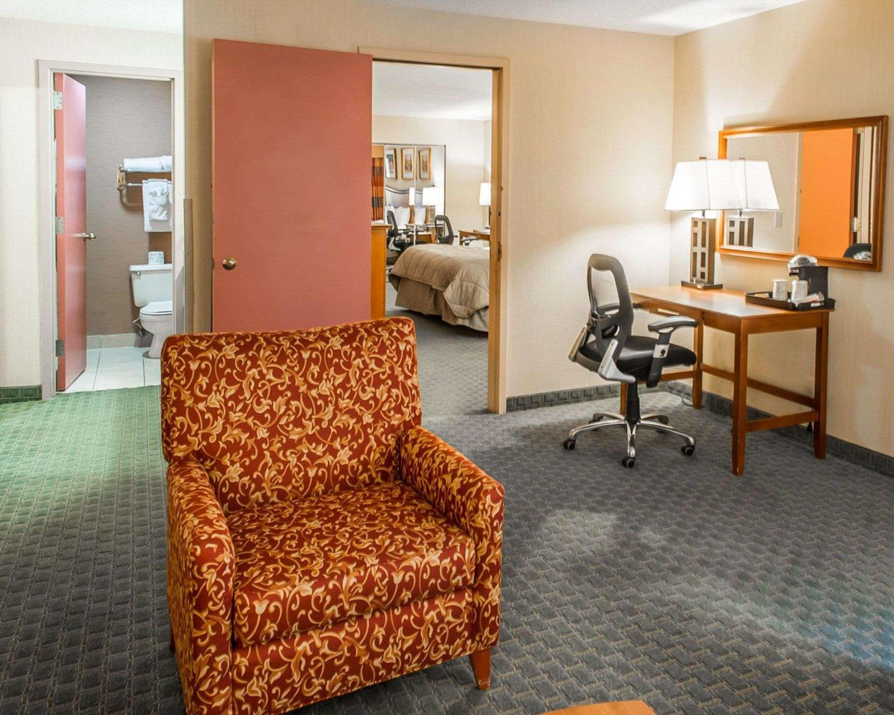 Quality Inn And Conference Center Greeley Downtown Εξωτερικό φωτογραφία