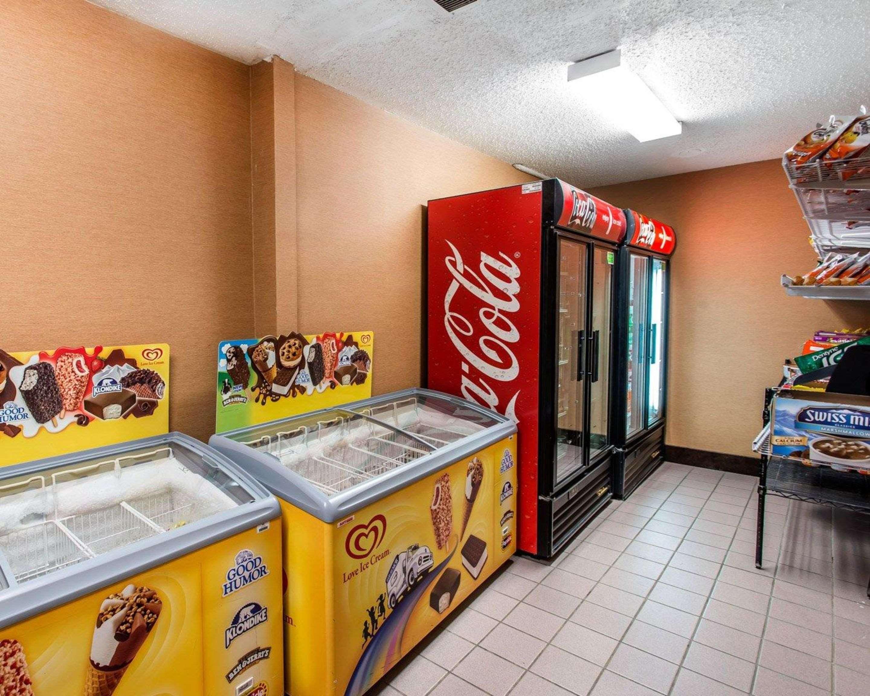 Quality Inn And Conference Center Greeley Downtown Εξωτερικό φωτογραφία