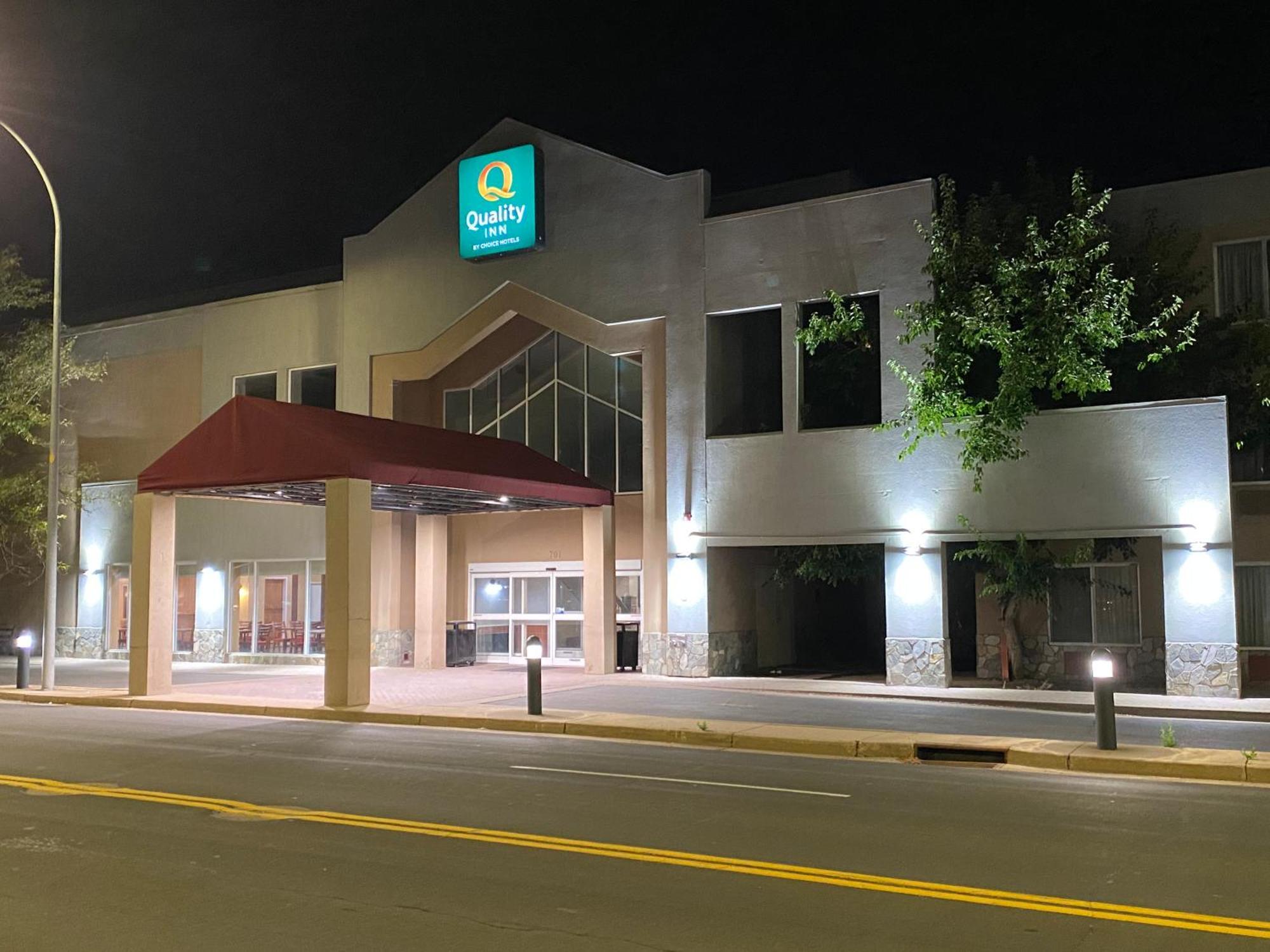 Quality Inn And Conference Center Greeley Downtown Εξωτερικό φωτογραφία