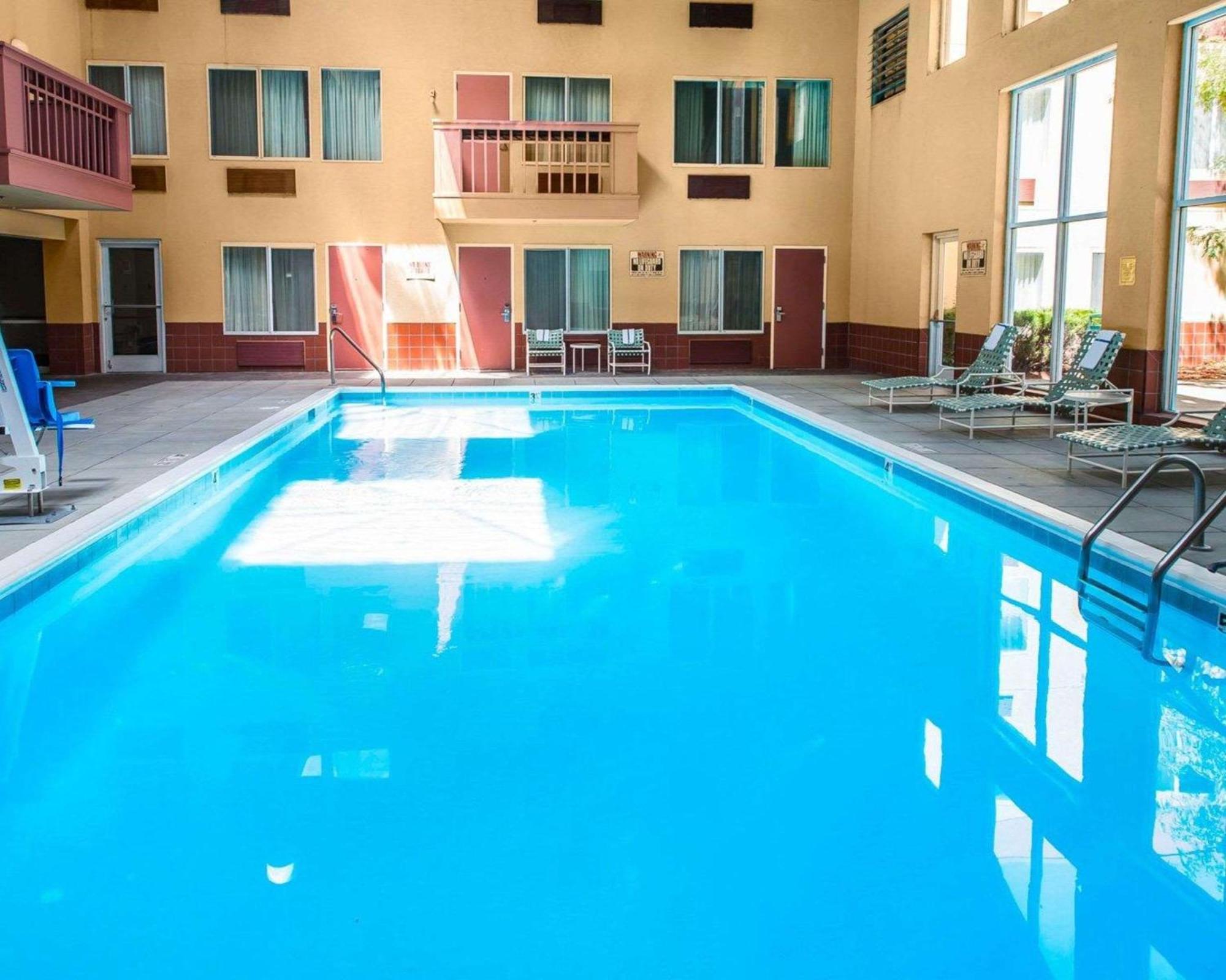 Quality Inn And Conference Center Greeley Downtown Εξωτερικό φωτογραφία