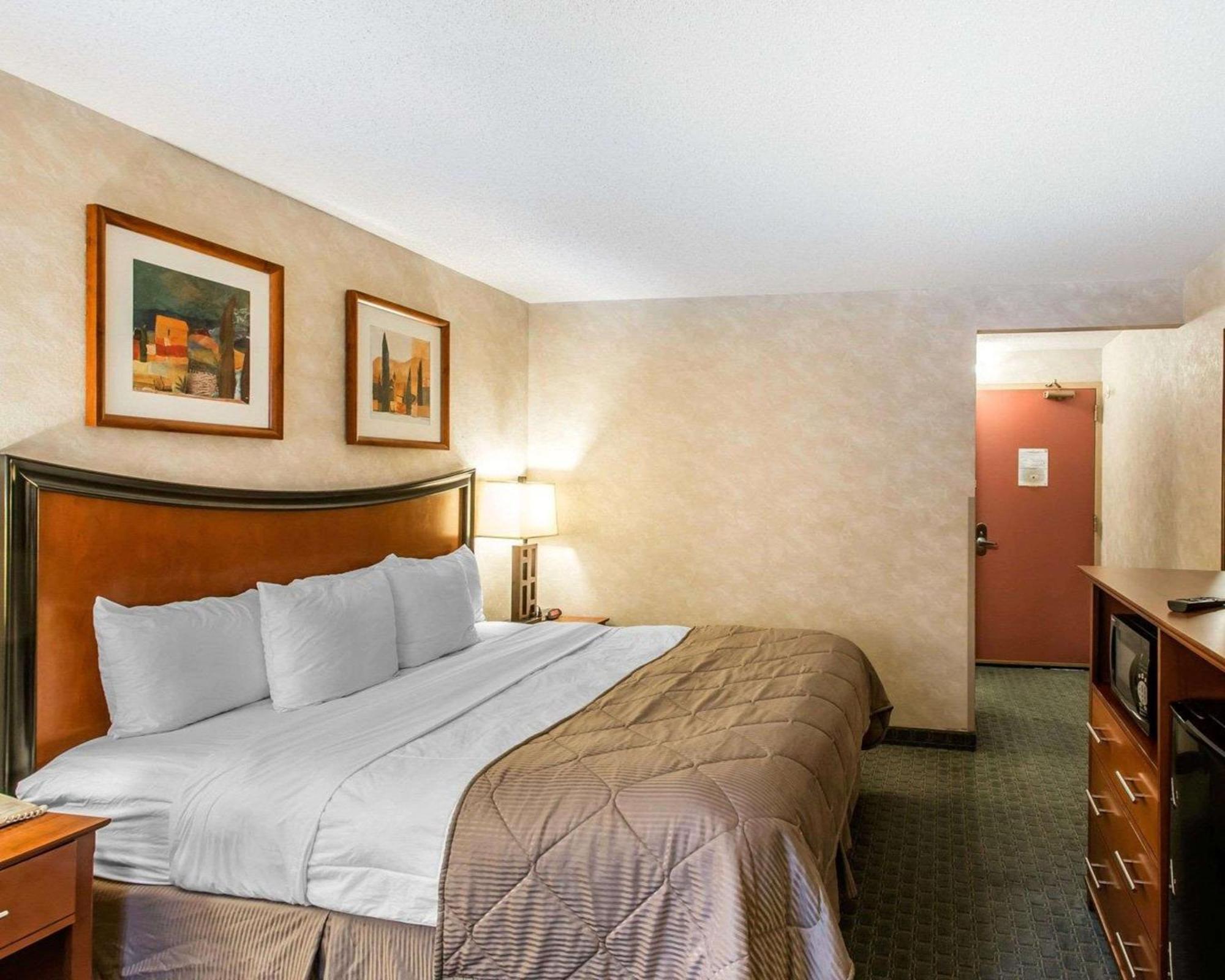 Quality Inn And Conference Center Greeley Downtown Εξωτερικό φωτογραφία